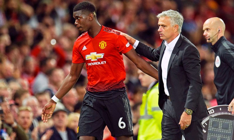 Na upit je li sretan u Unitedu, Pogba kaže: "Postoje stvari koje ne smijem reći jer ću biti kažnjen"