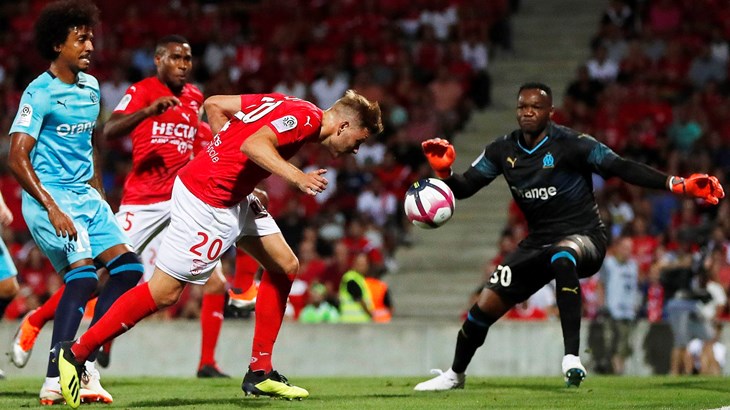 Iskusni vratar napušta Tudora i odlazi kod Majera