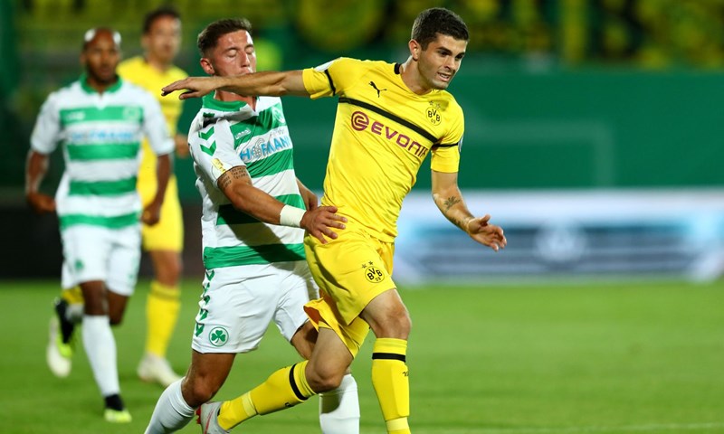 VIDEO: Borussia se prošvercala u Fürthu golovima u posljednjim sekundama regularnog dijela i produžetka