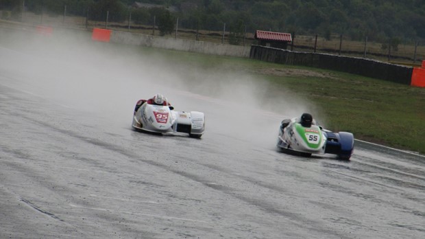 Prvenstvo svijeta motocikla s prikolicom: Svjetskim asovima ne smeta niti kiša na Grobniku