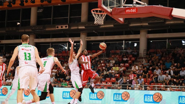 Zvezda u drugom poluvremenu razbila Olimpiju i prošla u polufinale Superkupa