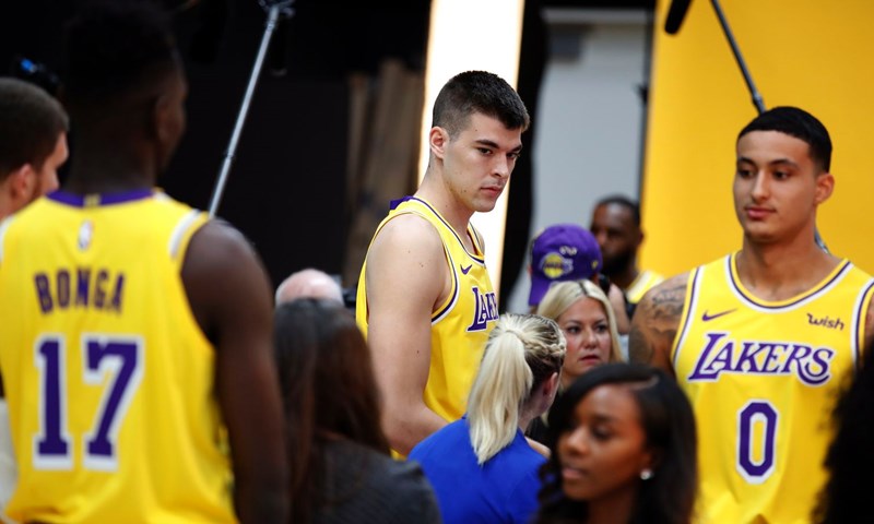 Sjajni Harden nosio Rocketse do pobjede, Zubac startao i protiv Kingsa, Blazersi u produžetku sredili Warriorse