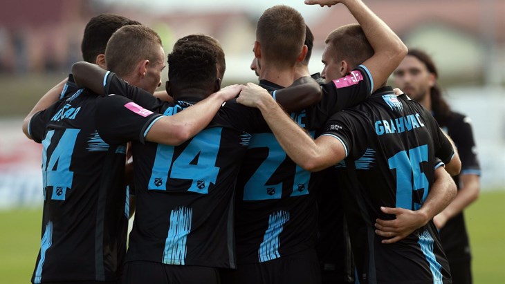 FANATIK: Posao snimatelja na treningu Rijeke nije baš jednostavan