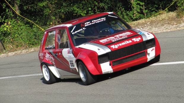 HAKS Kup Formula driver: Kuharić brani vodstvo