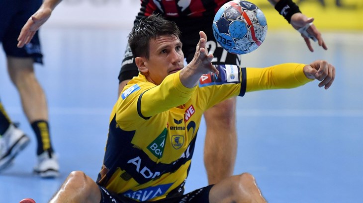 Po dva gola Brozovića i Pavlovića u rutinskom prolazu u četvrtfinale Kupa