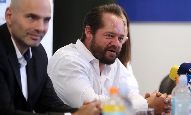 Krajan: "Činjenica je kako ni Borna ni Marin nisu u nekoj formi, no daleko je studeni"