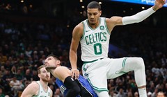 VIDEO: Celticsi postavili klupski tricaški rekord, Embiid dominirao protiv Clippersa, Šarić ponovno skroman