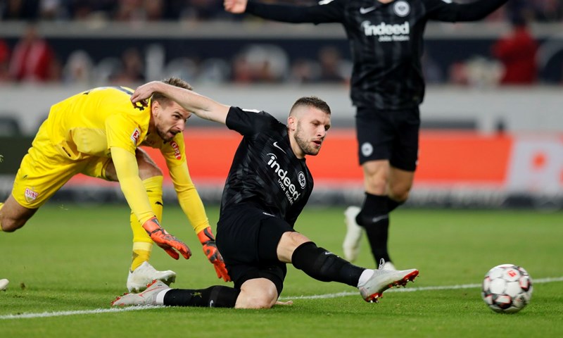 VIDEO: Ante Rebić lijepim golom poveo Eintracht prema pobjedi u Stuttgartu