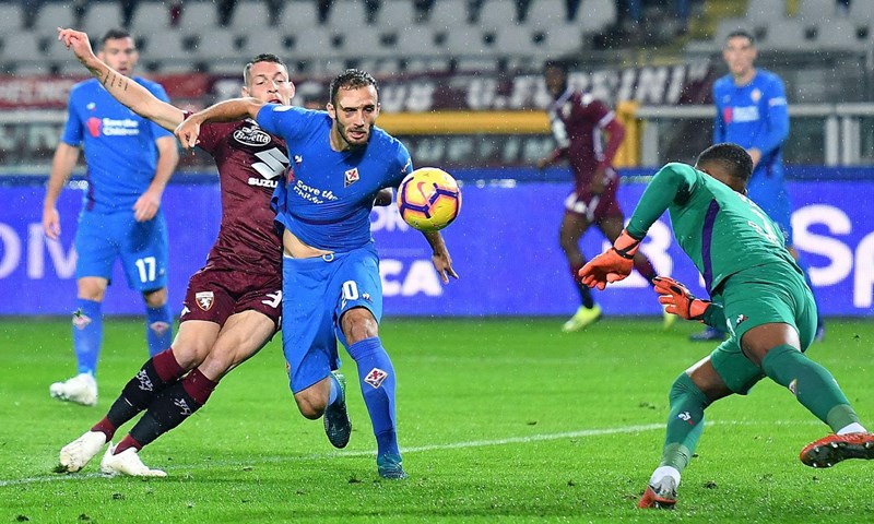 Ludnica u Veroni: Fiorentina ispustila dva gola prednosti pa s igračem manje stigla do pobjede
