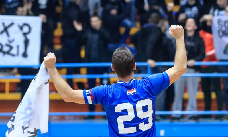 Preokret Futsal Dinama protiv Crnice, Vrgorac iznenadio Square