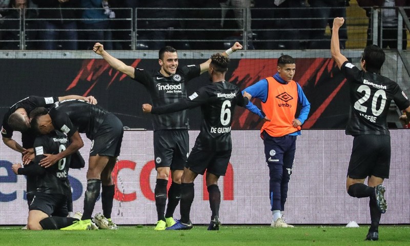 VIDEO: Eintracht u drugom poluvremenu slomio Schalke, Rebić asistirao za prvi gol