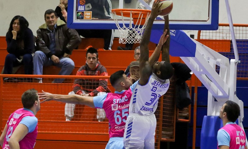 Cibona pokleknula u završnici kod Mega Bemaxa, propustila barem produžetak