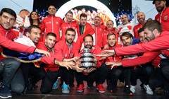 FOTO: Hrvatsku reprezentaciju navijači dočekali na Jelačićevom trgu