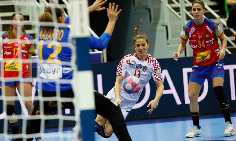 Hrvatska nakon teškog poraza od Španjolske nada se boljem izdanju protiv Mađarica