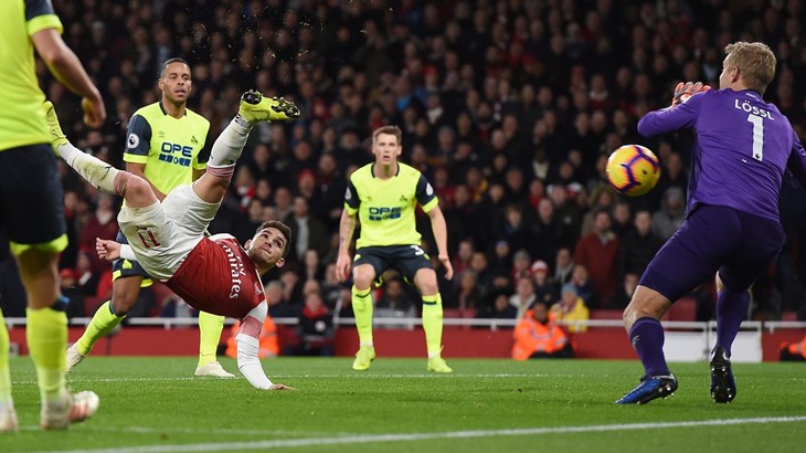 VIDEO: Torreira krasnim golom spasio Arsenal, United lakoćom pregazio Fulham