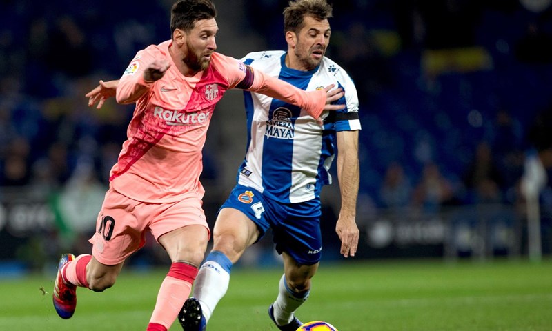 VIDEO: Barcelona uz Messijeve majstorije do glatke pobjede u gradskom derbiju