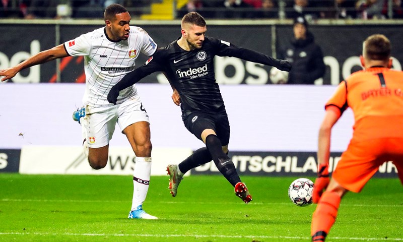 Rebiću pobjeda protiv Jedvaja, Eintracht se vratio na pobjedničke staze