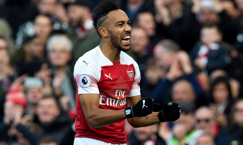Navijači Arsenala upoznali Ceballosa, Dembele donio Lyonu trofej pobjednika Emirates Cupa