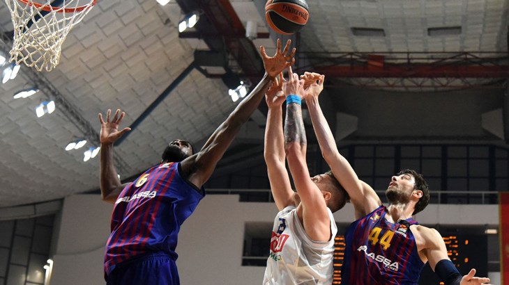 Tomićeva Barcelona dočekuje Simonov Efes, Perasovićeva Baskonia ide po treću uzastopnu pobjedu u gostima