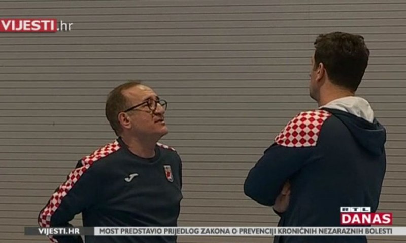 [RTL Video] U posjeti rukometašima u Poreču: Izbornik Červar pripreme rasporedio na tri dijela