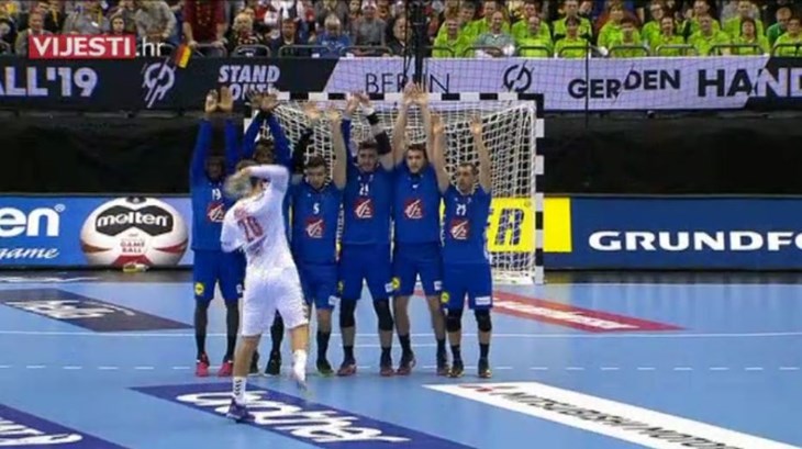 [RTL Video] Gol kakav se rijetko viđa, Vincent Gerard na trenutak zaspao i razveselio Srbe