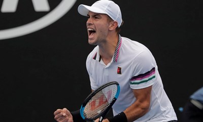Odlučio tie-break trećeg seta, Ćorić u dramatičnom meču do drugog kola Dubaija