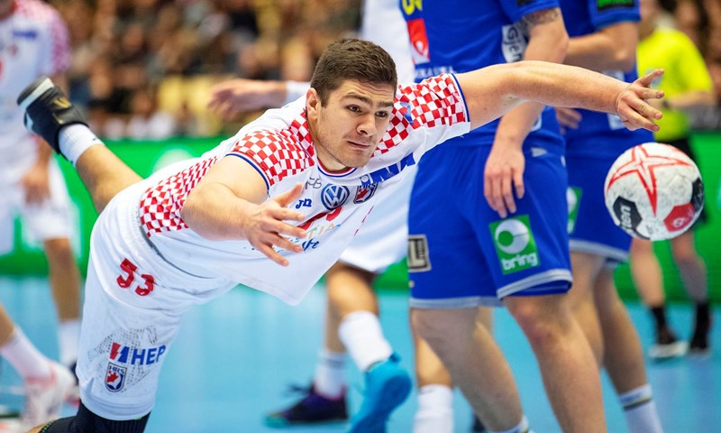 Hrvatska bez pobjede protiv BiH, Senjamin Burić zabio pet sekundi prije kraja