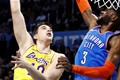 Ivica Zubac nije više član Lakersa, ali ostaje u Los Angelesu!