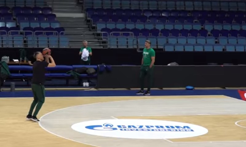 FANATIK: Šarunas Jasikevičius ni u mirovini ne promašuje