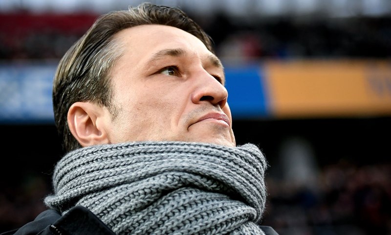 Bayern se približio Borussiji na pet bodova zaostatka rutinskom pobjedom protiv Schalkea