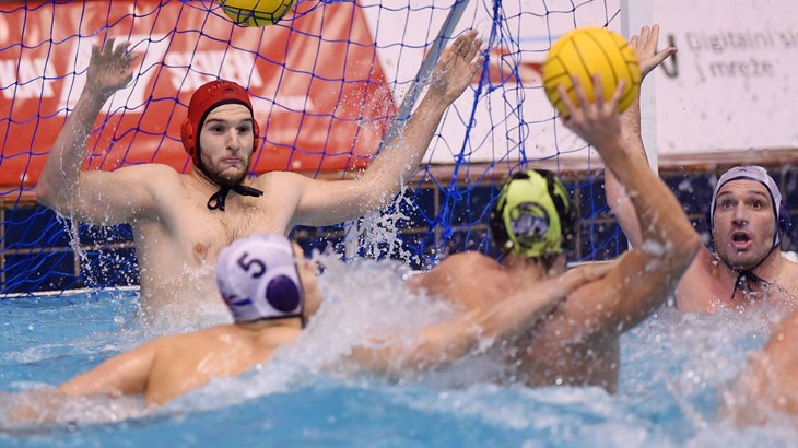 Jug remizirao u Pireju, Jadran iznenadio Talijane na Poljudu