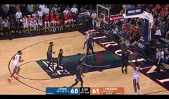 FANATIK: Monstruozna blokada Ziona Williamsona u pobjedi Dukea