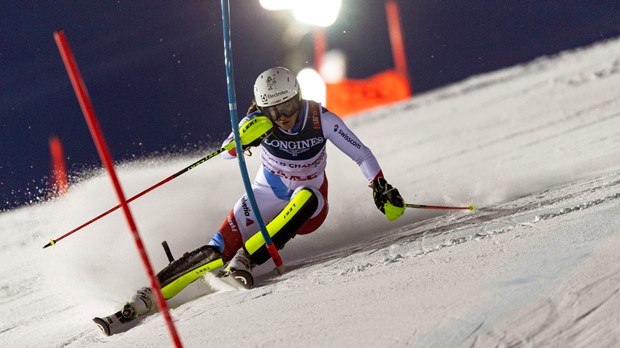 Očekuje nas sjajan rasplet: Holdener vodeća nakon prve vožnje slaloma, Shiffrin treća