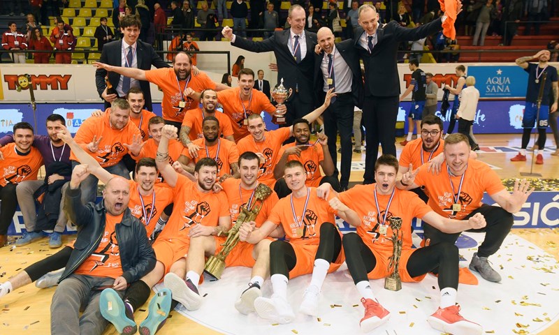 Cedevita rutinski svladala Cibonu i šesti put zaredom osvojila Kup Krešimira Ćosića