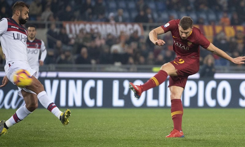 Roma nije dopustila iznenađenje protiv Bologne i ostala za petama Milanu