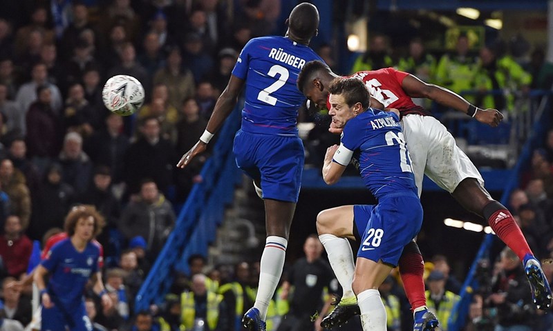 Sutton: "Sarri je prošlost, bila mu je to zadnja utakmica", Neville: "Ne trebaju ga sada smijeniti"