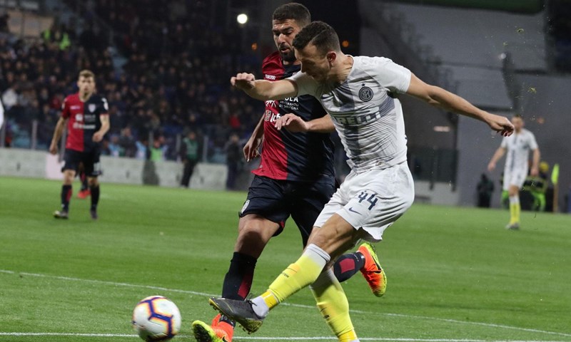 Cagliari uz Srninu asistenciju nanio Interu neočekivani poraz