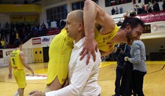 Definitivno raskinuta suradnja s Anzulovićem, Grgurević novi trener Splita