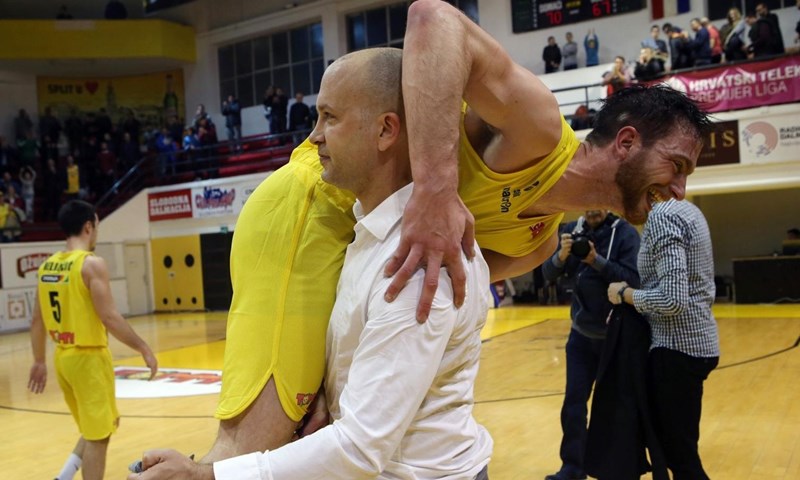 Definitivno raskinuta suradnja s Anzulovićem, Grgurević novi trener Splita