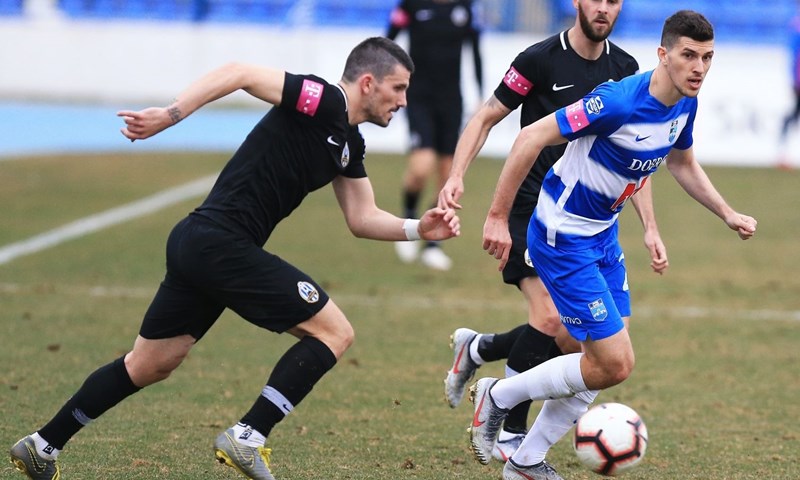 Prezimenjaci Datković mijenjaju sredine