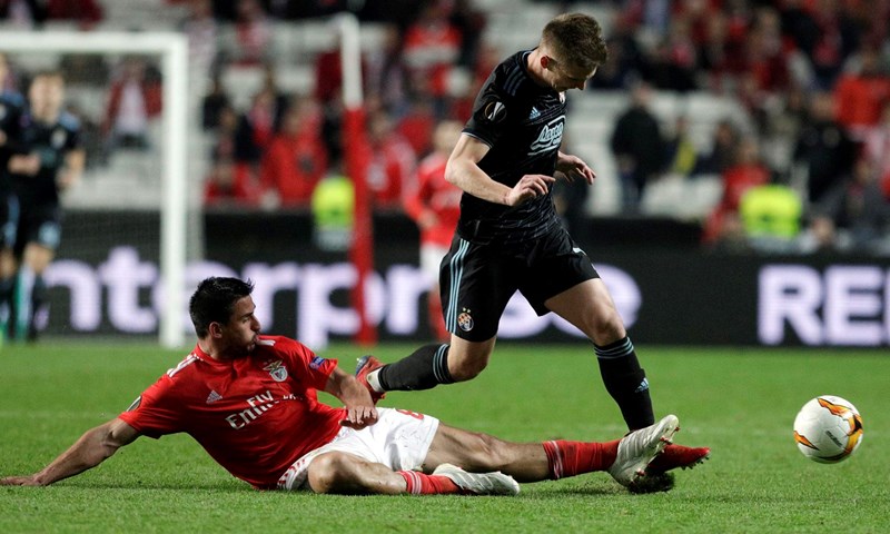 Derbi Napolija i Arsenala, Rebić s Eintrachtom protiv Benfice