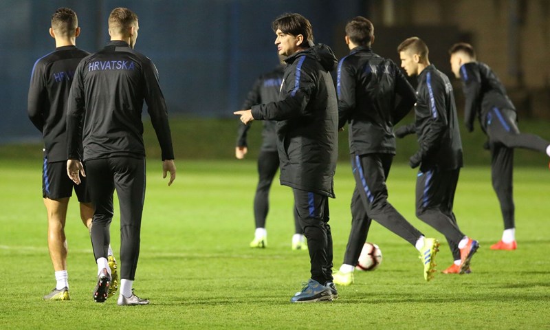Dalić: "Nema nikakvih dilema, igrači znaju sastav, a više bih volio da Hrvat nije na klupi Azerbajdžana"