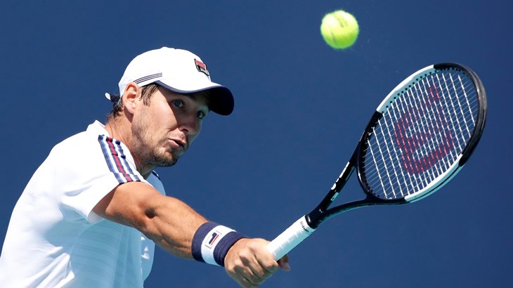 Lajović šokirao Nishikorija u Miamiju, Isner uz dosta muke do prolaza