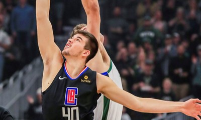 Zubac ništa nije mogao protiv Antetokounmpa, Adams u stilu najboljih quarterbackova