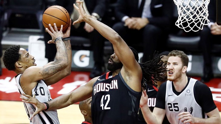 Spursi zaokružili težak dan za domaćine na startu doigravanja, Nuggetsi ispustili prednost domaćeg terena