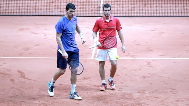 Škugor i Mektić zaustavljeni na startu Roland Garrosa u tri seta