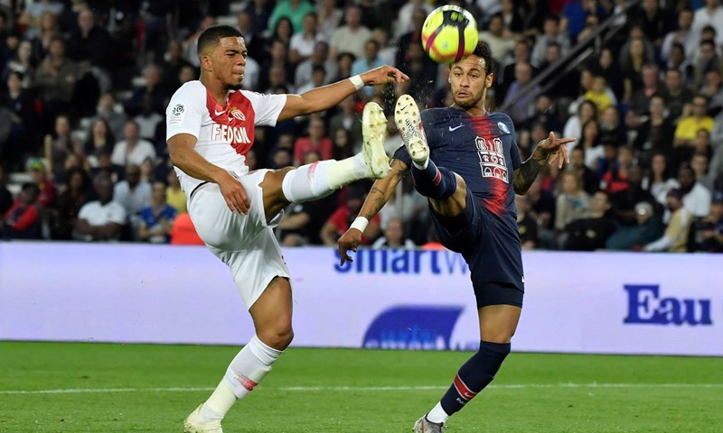 Nova ozljeda Subašića, PSG proslavio naslov prvaka glatkom pobjedom