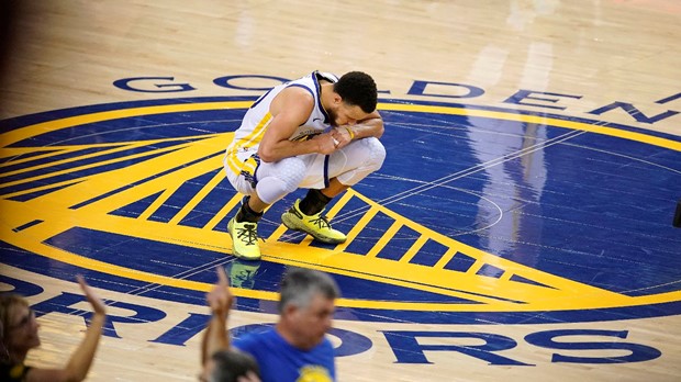 Curry i Warriorsi tricama zasuli Blazerse i bez problema poveli u seriji