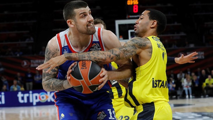 Oslabljeni Fenerbahče potpuno nadigran, Efes prvi put u finalu