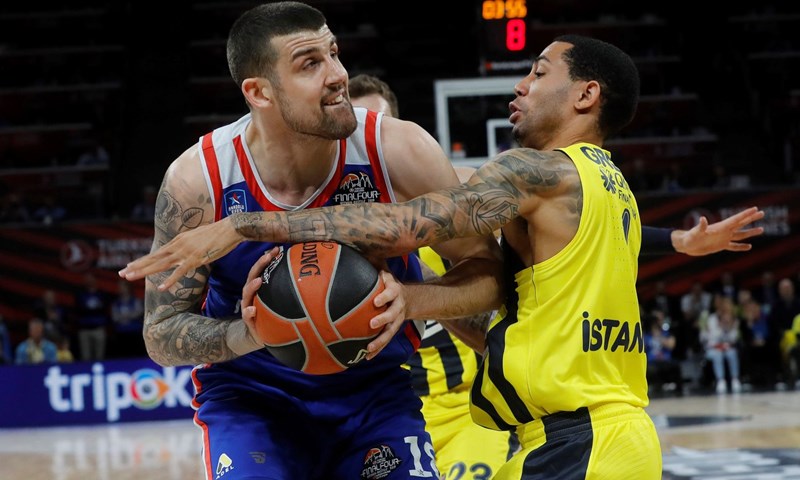 Oslabljeni Fenerbahče potpuno nadigran, Efes prvi put u finalu